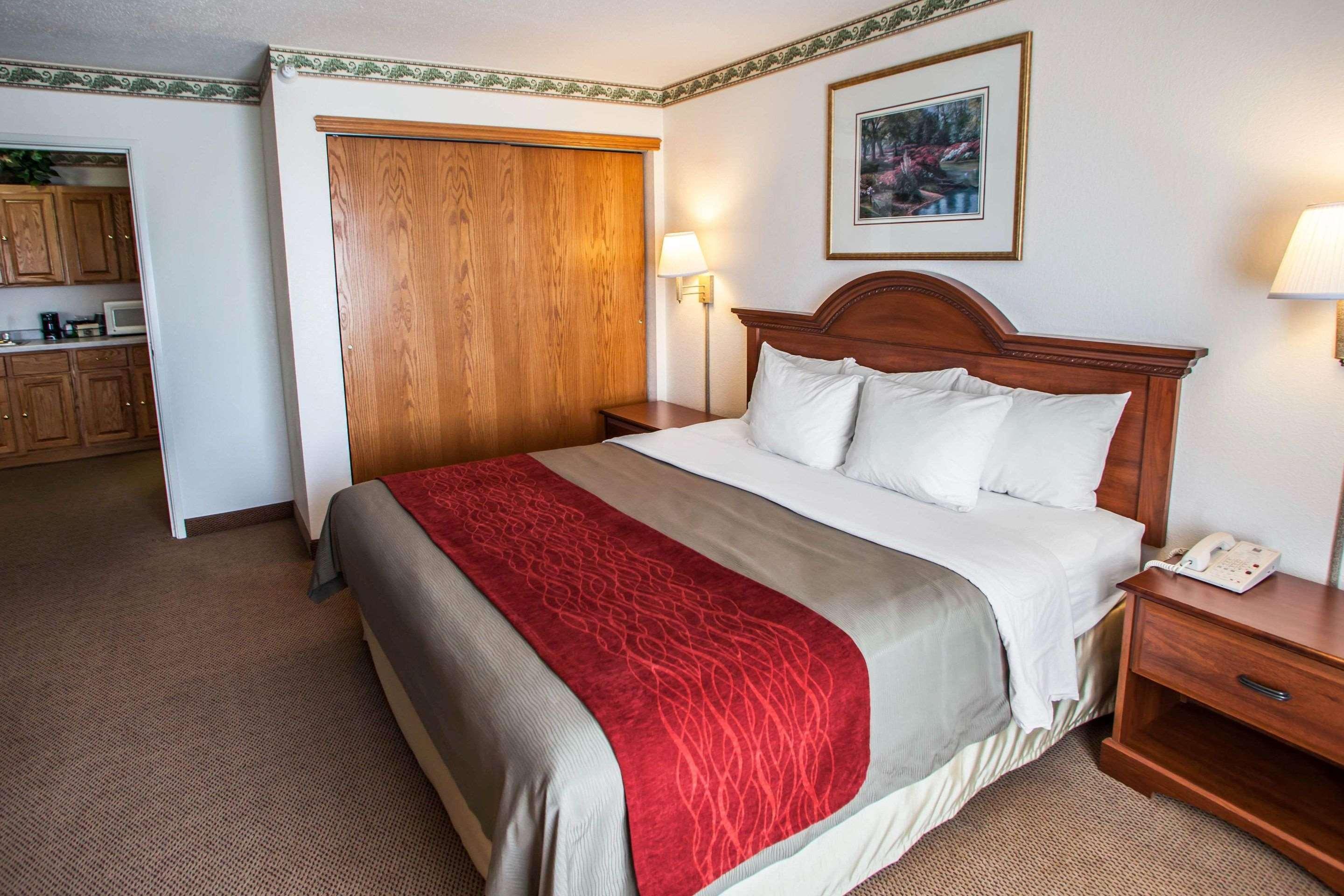 Comfort & Geneva- West Chicago Hotel Geneva