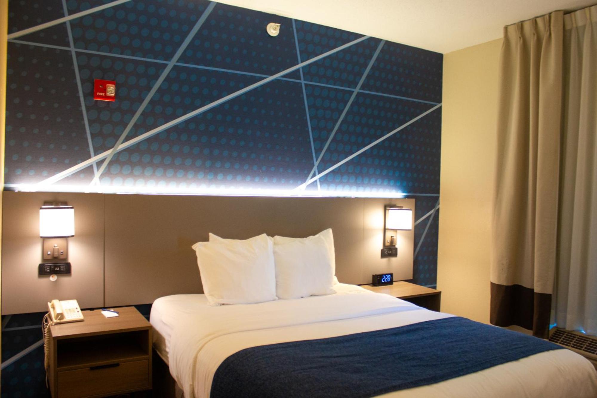 Comfort & Geneva- West Chicago 3* Geneva
