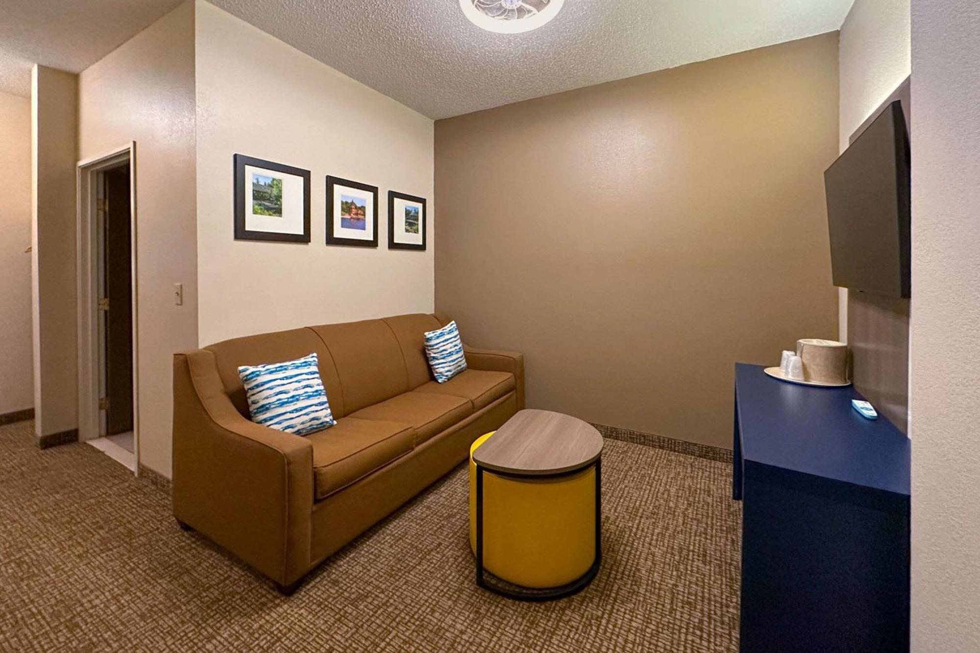 Comfort & Geneva- West Chicago Hotel 3*