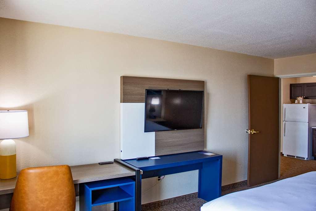 Comfort & Geneva- West Chicago Hotel